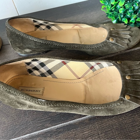 Burberry Olive Suede Ballet Flats Shoes Size 36.5 - Picture 11 of 16